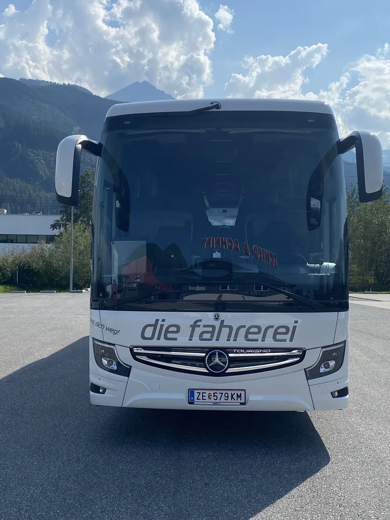 Mercedes Benz Tourismo 16/RHD/3 / Bild 2