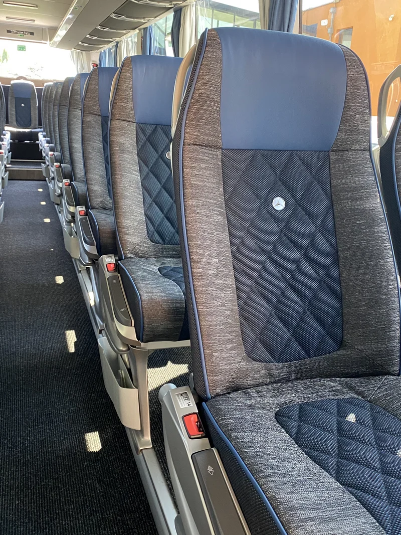 Mercedes Benz Tourismo 16/RHD/3 / Bild 8