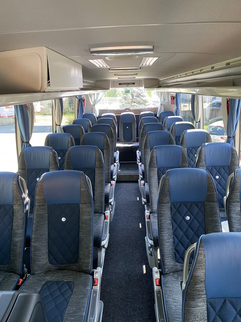 Mercedes Benz Tourismo 16/RHD/3 / Bild 6